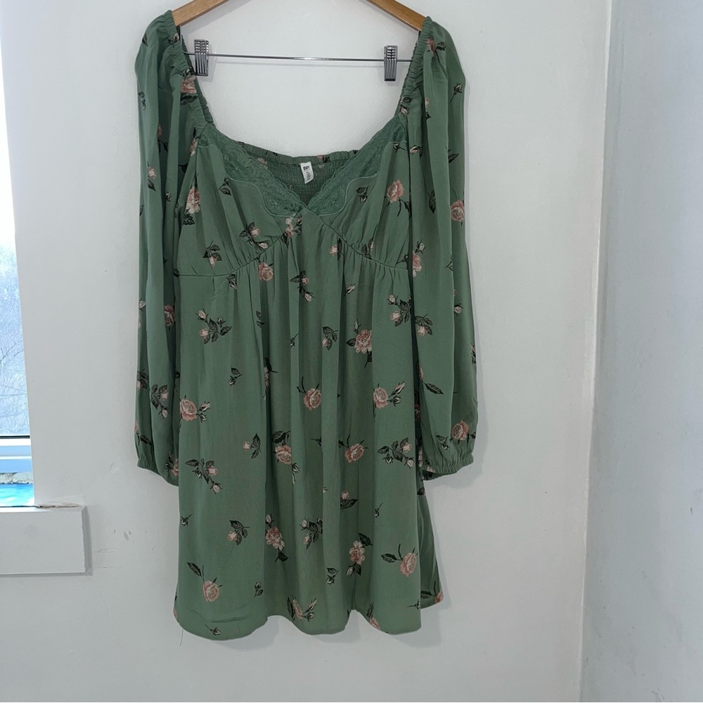 Green Floral Boho Long Sleeve Mini Dress